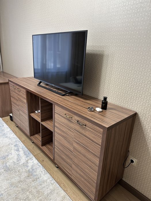 Продам шкаф под телевизор