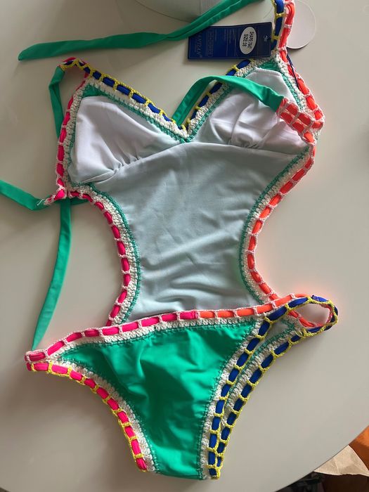 Бански- цял, шарен