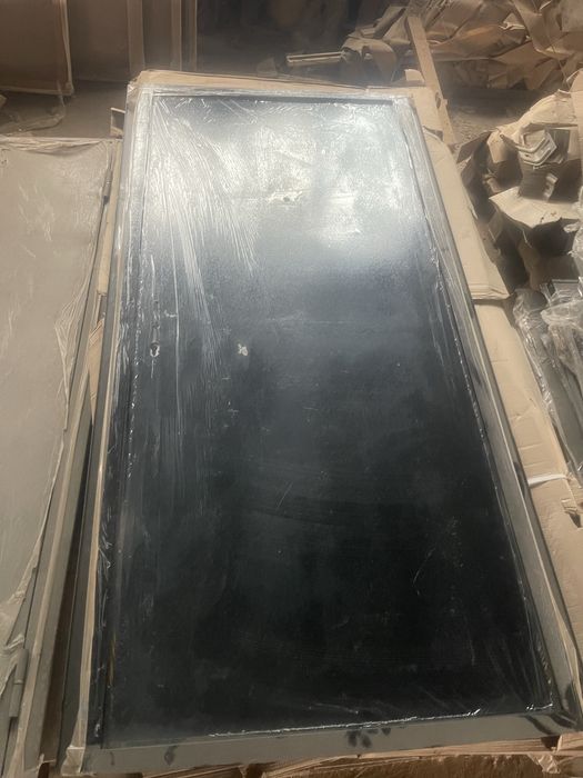 Металический дверь 960