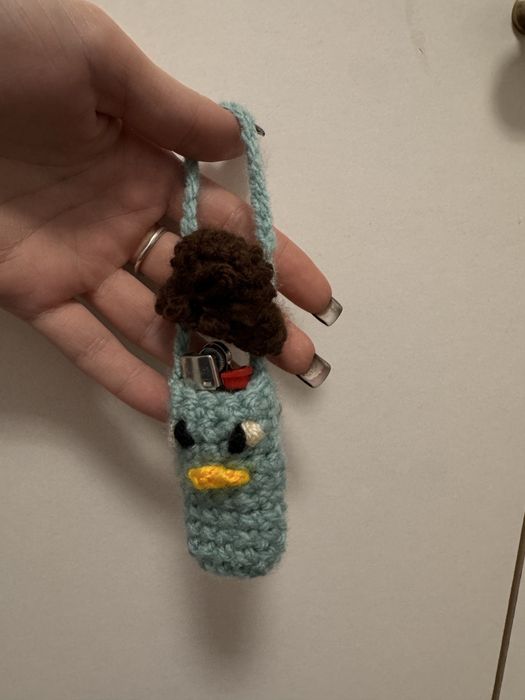 Breloc crosetat Perry orgitoringul