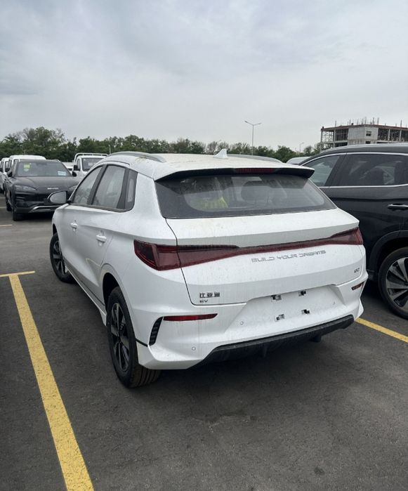 BYD e2 luxury bir yil kafolatiga ega