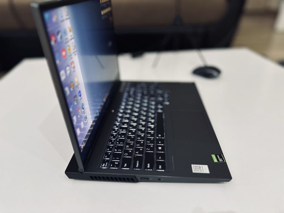 Ноутбук LENOVO Legion