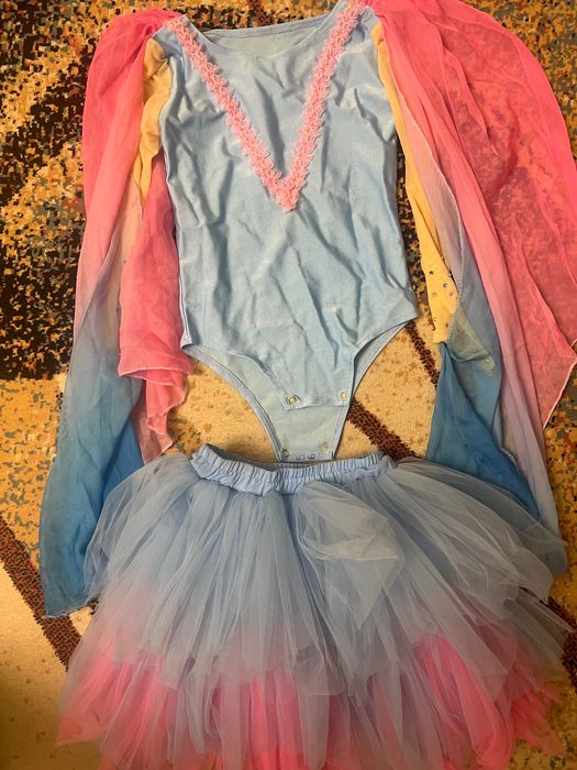 Продам костюм бабочки на 5-6 лет