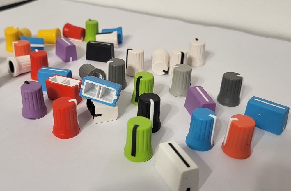 Knoburi, fader, butoane mixer diferite culori traktor z2