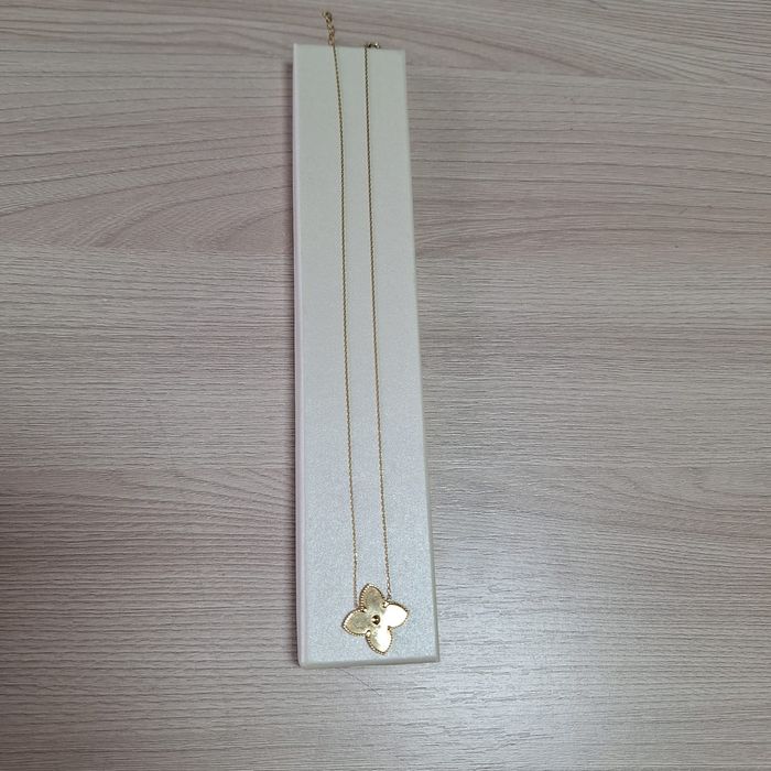 Колье сатылады италия