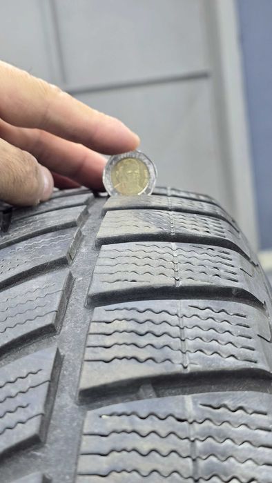 СПЕШНО-255/50/20 Goodyear-зимни