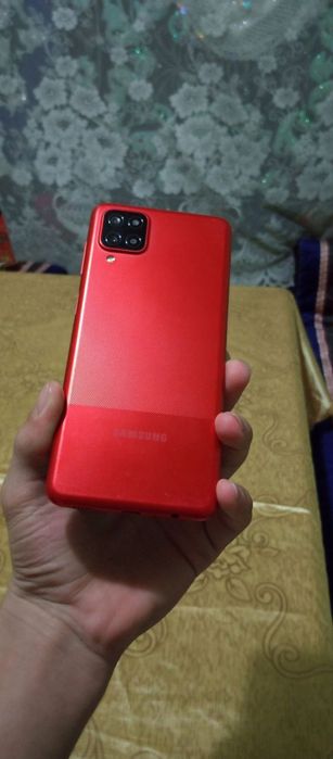 Samsung12 32 gb Sotiladi