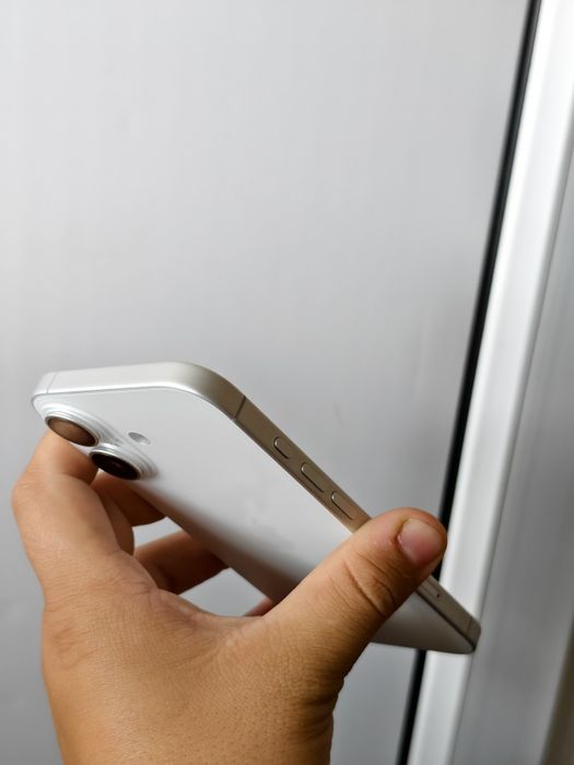 продам iPhone 17 256gb 100акб