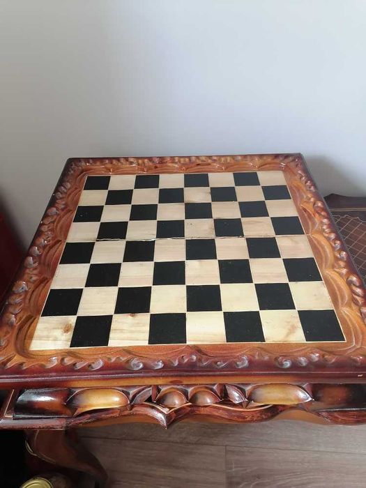 продам шахматы сувенирные