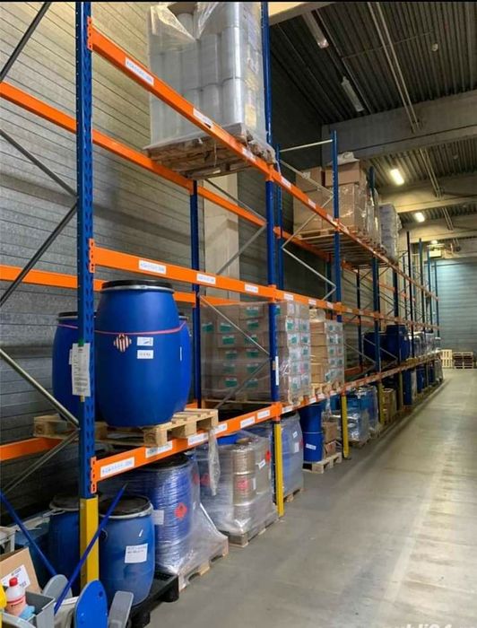 Rafturi metalice 843x930