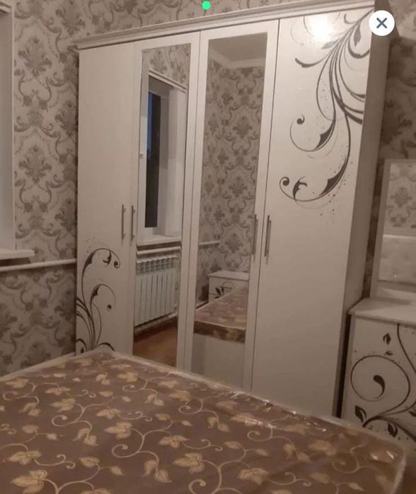 Продается спальный гарнитур