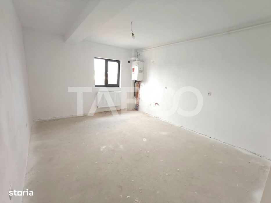 Apartament intabulat 3 camere balcon - etaj 1 - parcare - Comision 0