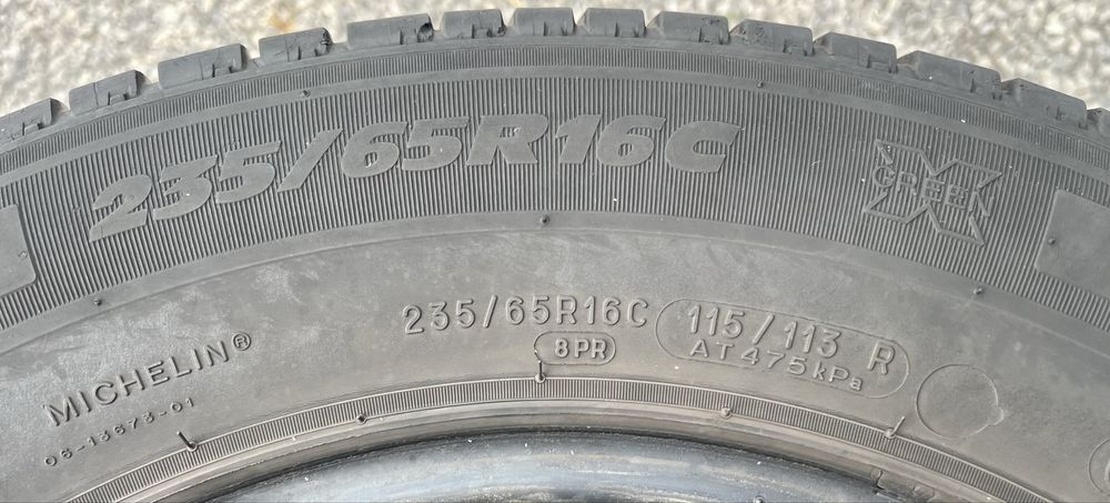 4бр 235/65/16с на 6мм с 21дот Мишелин