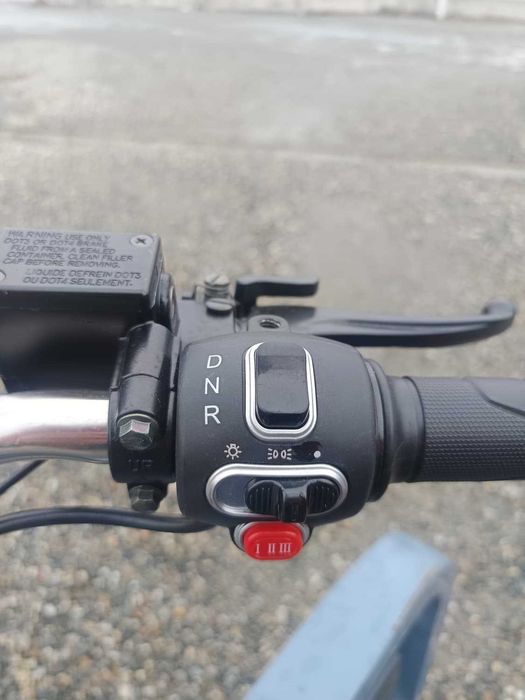 Forte 1000 Cargo – Triciclu electric cu basculare hidraulică