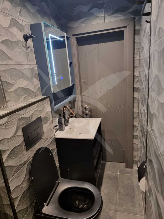 Продава се Двустаен апартамент в София, Център - 66 кв.м за 5137 €/кв.м - Снимка #9