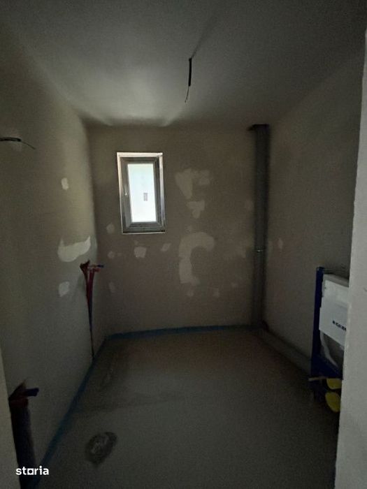 Apartament de 3 camere, 2 bai, 67mp zona Teilor