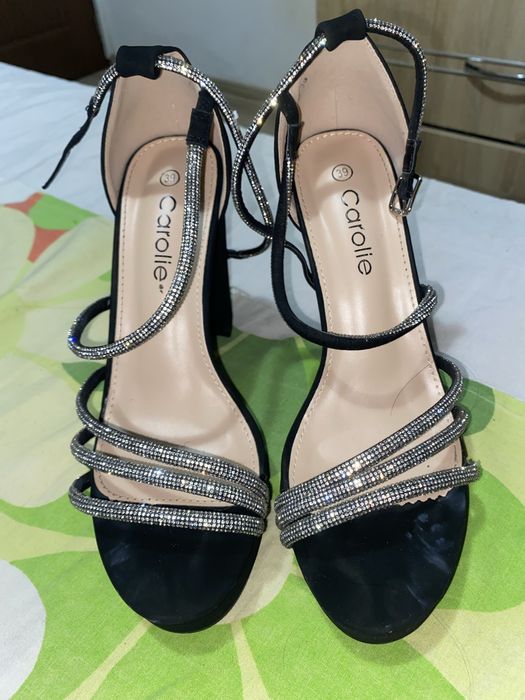 Pantofi toc eleganti