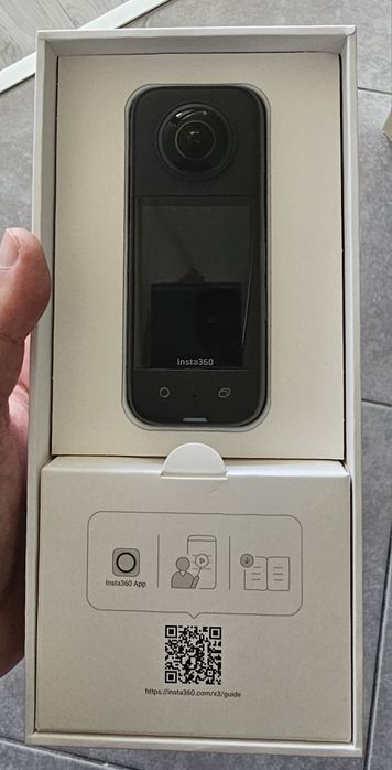 Екшън камера insta360 x3