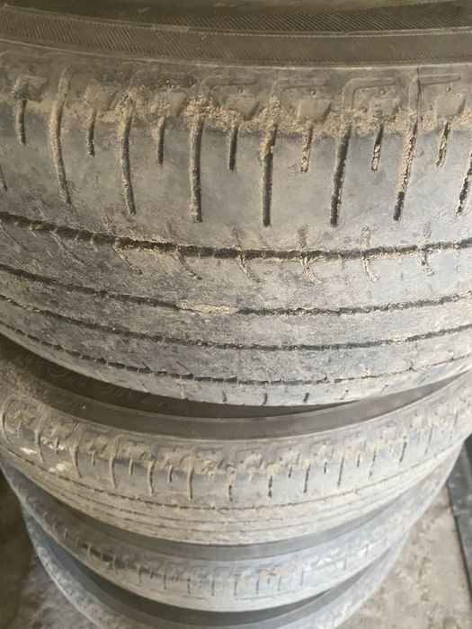 Шины для кроссовера б/у