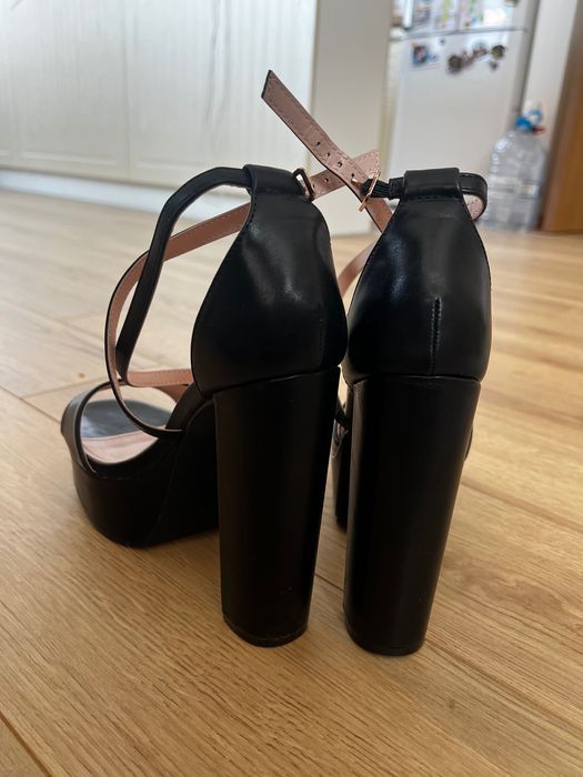 Дамски обувки размер 38