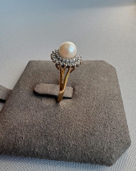 Inel din aur, perla si diamante