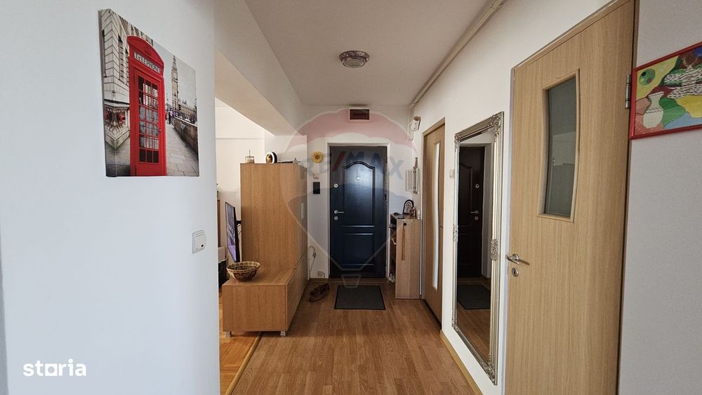 Apartament cu 3 camere decomandat de vânzare Burdujeni, Suceava