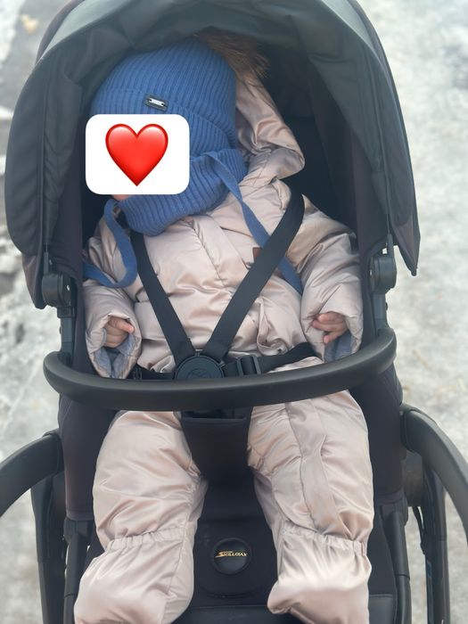 демисезонный комбинезон с шапочкой