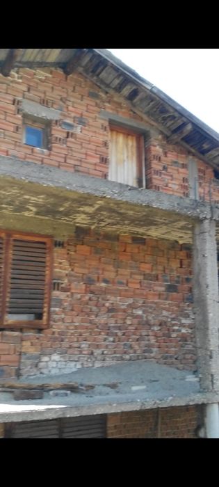 Продавам вила/къща