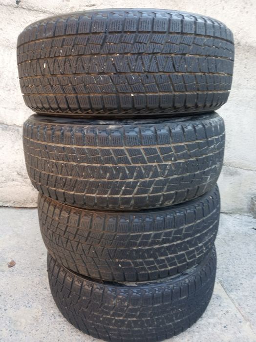 Шины  bridgestone r17 комплект