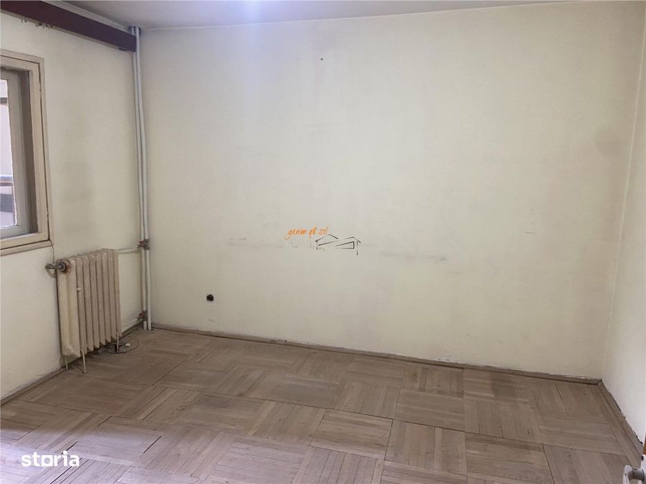 Apartament 2 camere in Focsani , cartier Sud , et 1 4 , 54 mp , liber