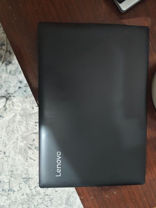 Lenovo IdeaPad 320-15IAP.