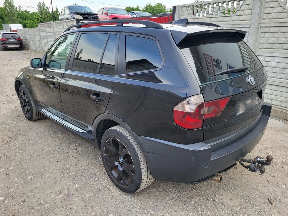 Usa fata stanga/Usa spate stanga/Usa spate dreapta/Usa spate stanga / Haion/Bara spate BMW X3 E83 AN 2006