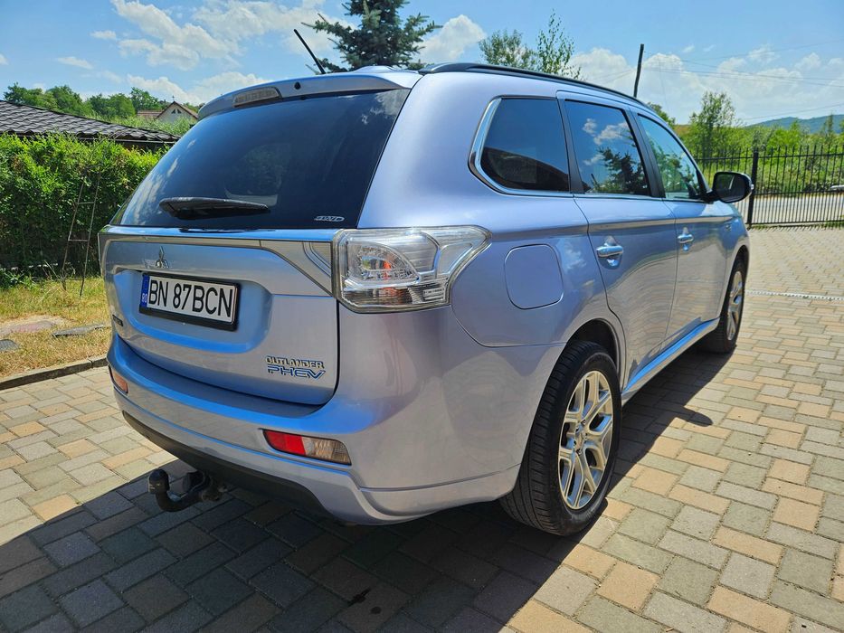 Mitsubishi outlander phev