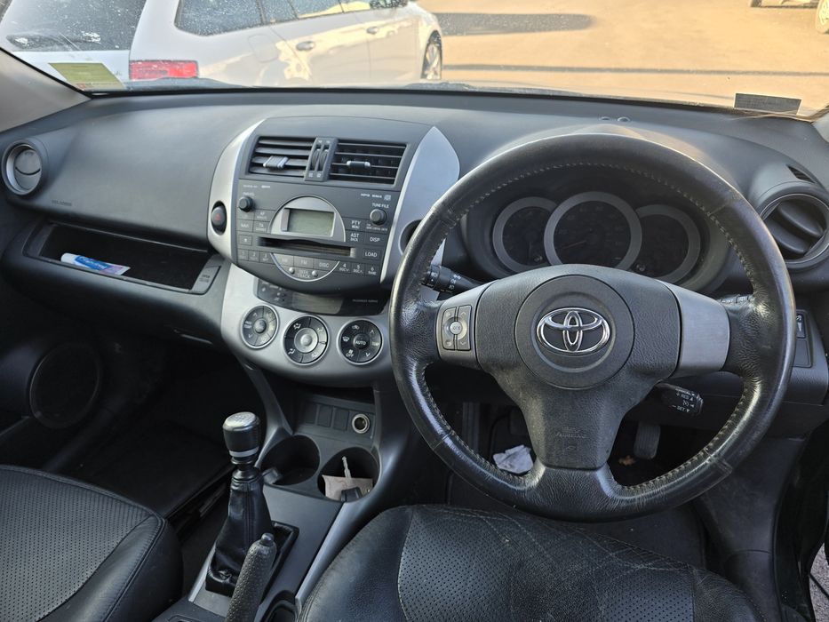 Toyota Rav4 2.2D4D 136кс на части/Тойота Рав4 Д4Д 136кс на части