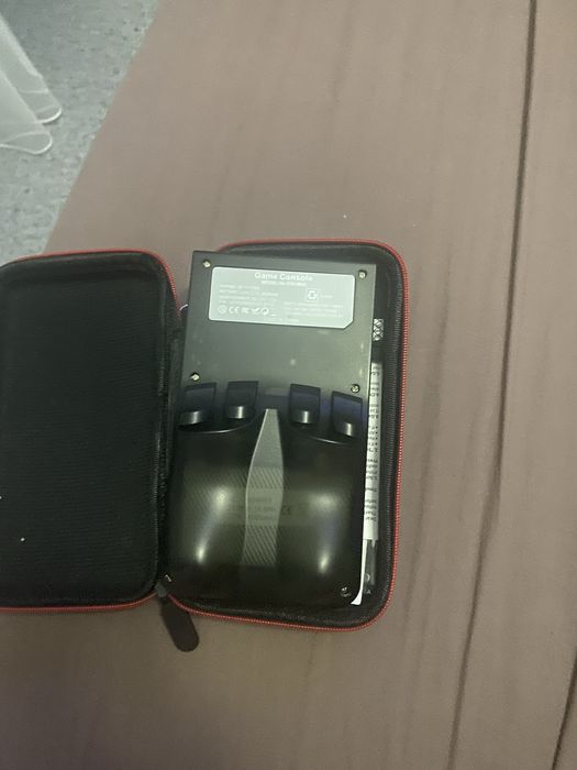 Продам игровую приставку R36MAX