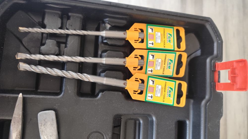 Перфоратор CROWN