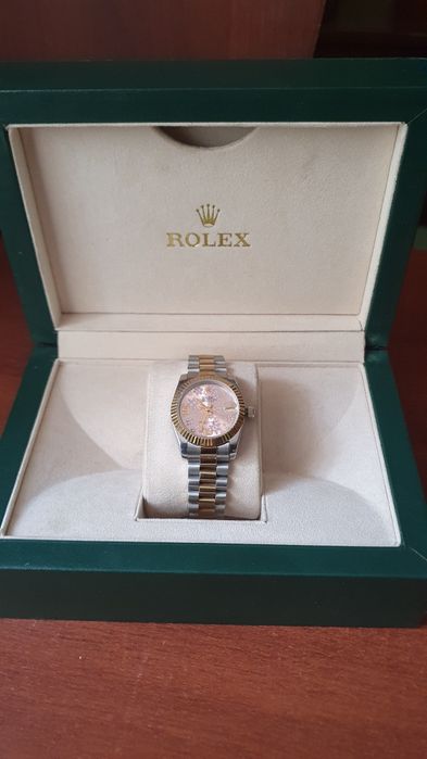 Продаются часы Rolex.