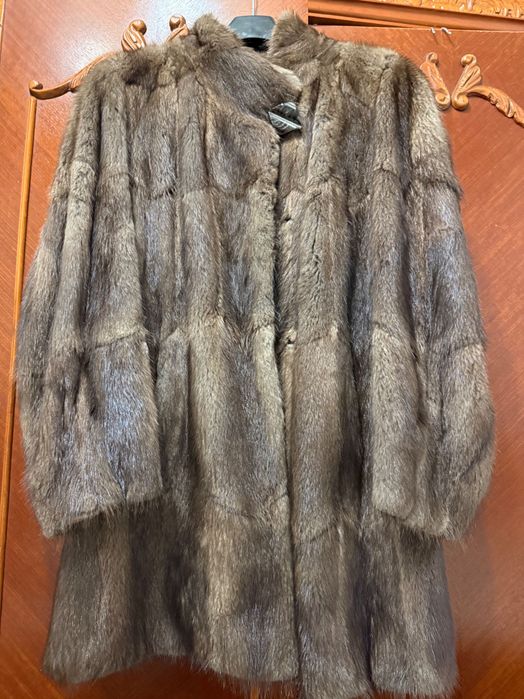 Haină de blană elegantă și rafinată