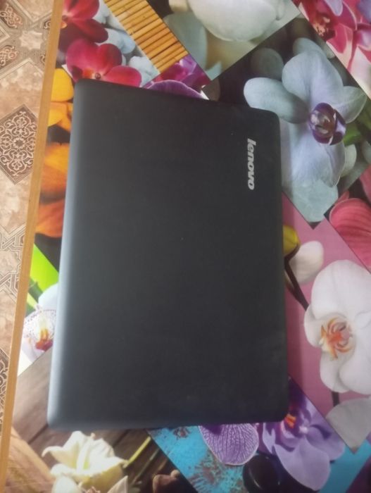 Ноутбук Леново _