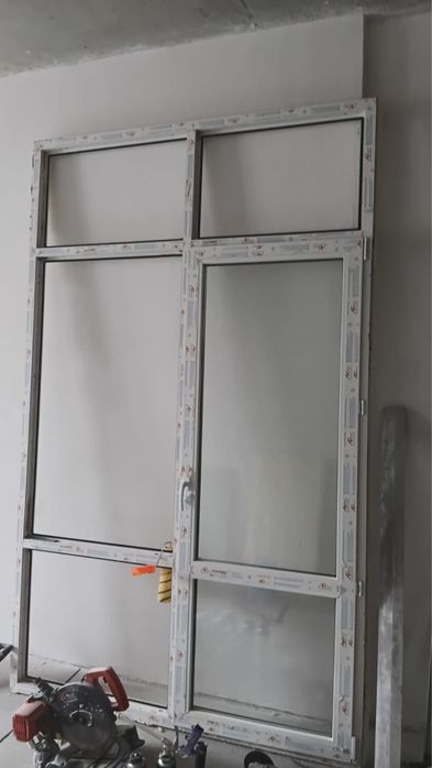 Балконға арналған пластик есік