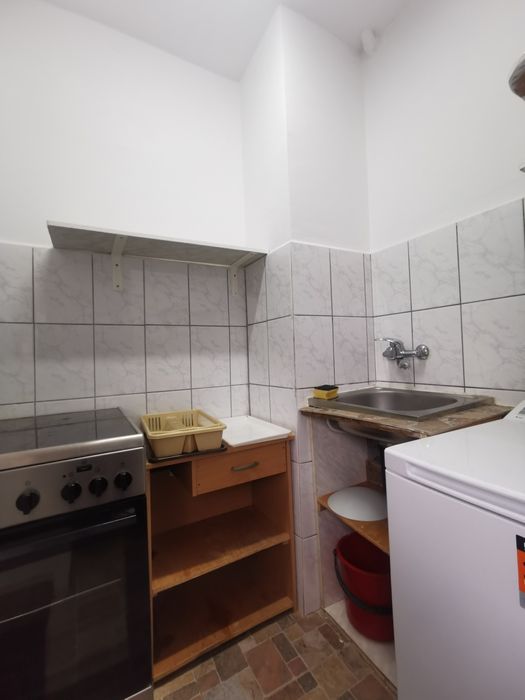 Etajul 2 / 2 camere / Rogerius