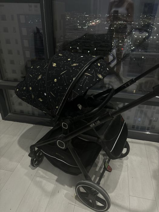 Продас коляску с большими колесами