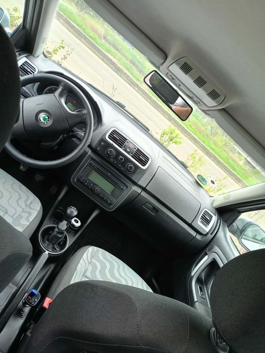 Vând Skoda Fabia