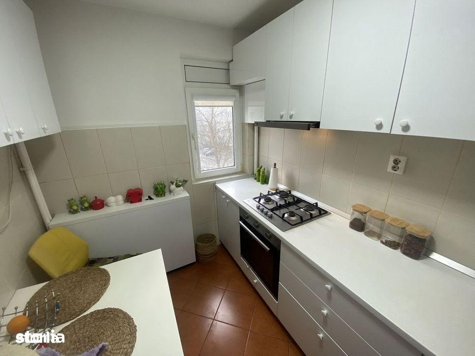 Vanzare apartament zona Titan