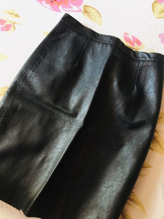 Продам кожаную юбку на худеньких девушек