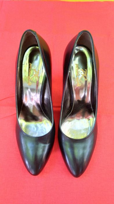 Vand pantofi dama din piele