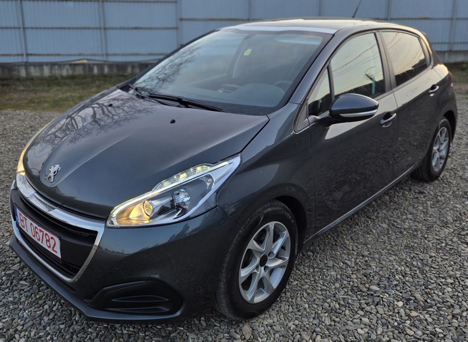 Peugeot 208  Panoramic 1.6d