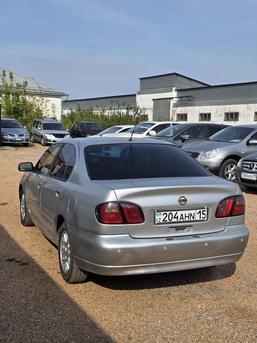 Nissan Primera P11