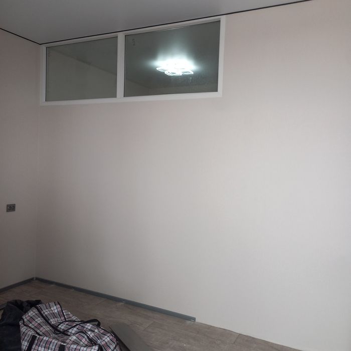 Поклейка обоев и ремонт