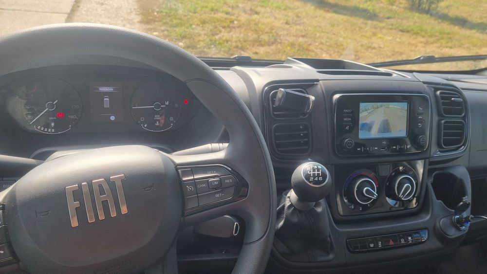 Inchiriez microbuz de marfa, duba, NOU, intern-extern, de inchiriat